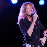 Carly Simon